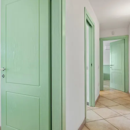 Дом отдыха Casa Elena Al Mare Con Piscina