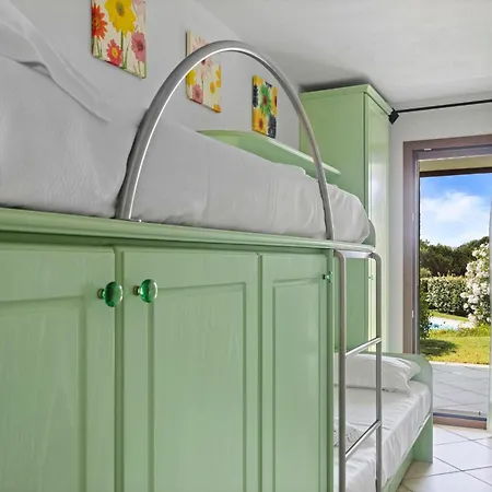 Дом отдыха Casa Elena Al Mare Con Piscina *