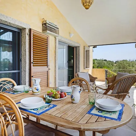Casa Elena Al Mare Con Piscina Дом отдыха