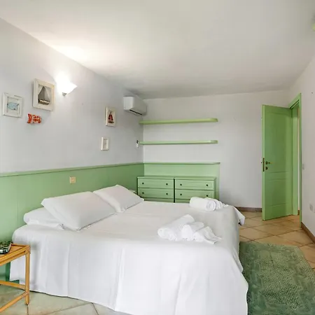 Casa Elena Al Mare Con Piscina * Ольбия