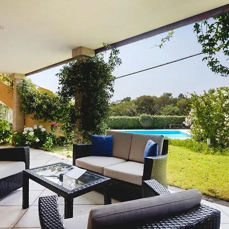 Casa Elena Al Mare Con Piscina Будинок відпочинку