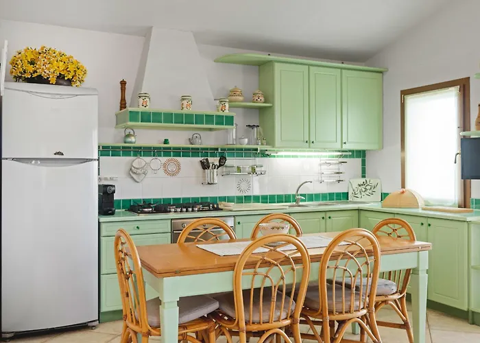 Casa Elena Al Mare Con Piscina Nyaraló Olbia