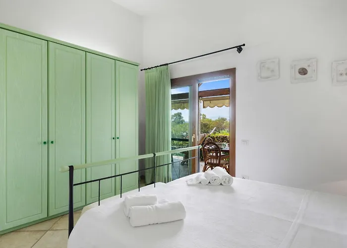 Nyaraló Casa Elena Al Mare Con Piscina Olbia