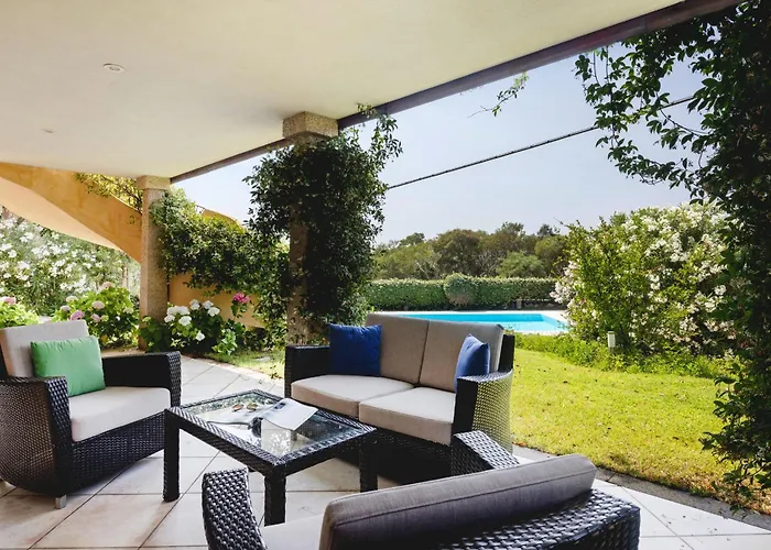 Casa Elena Al Mare Con Piscina Nyaraló