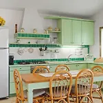 Casa Elena Al Mare Con Piscina Дом отдыха Ольбия