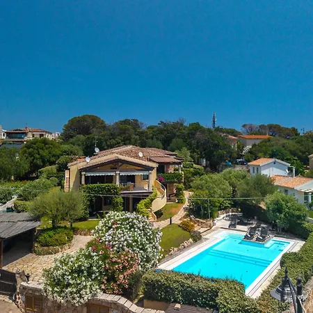 Casa Elena Al Mare Con Piscina * Ольбия