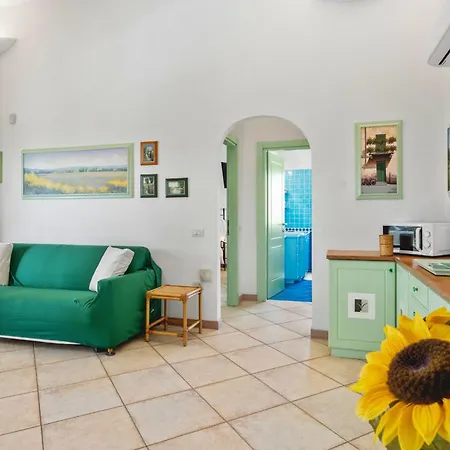 Casa Elena Al Mare Con Piscina Hébergement de vacances Olbia
