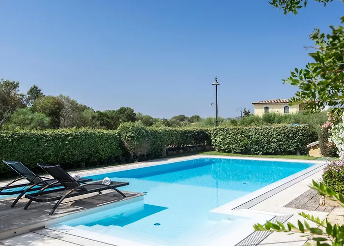 Casa Elena Al Mare Con Piscina בית נופש *