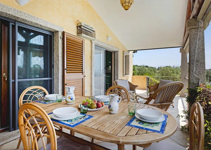 Casa Elena Al Mare Con Piscina Hébergement de vacances