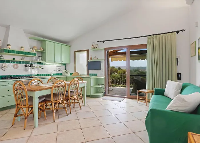 Hébergement de vacances Casa Elena Al Mare Con Piscina *